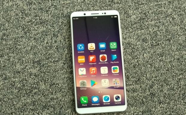 Vivo V7+ Commands INR 20-30k Smartphone Category? why