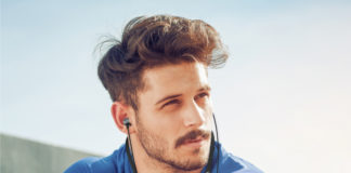 Get into the groove with oraimo’s new range of Bluetooth earphones–Necklace OEB-E54D