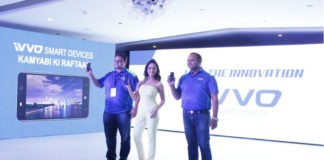 India gets its first ‘Smart Store’ for feature phones with smartphone-like applications from iVVO