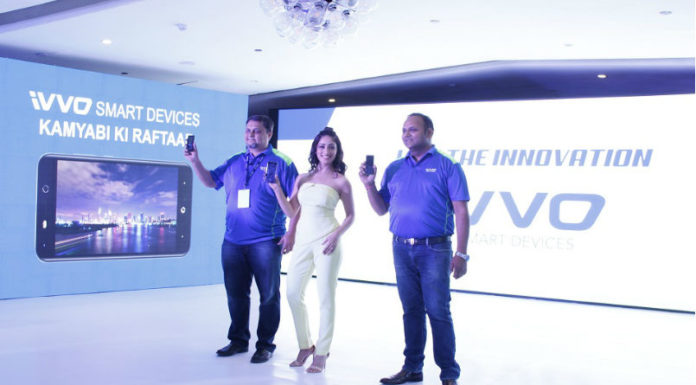India gets its first ‘Smart Store’ for feature phones with smartphone-like applications from iVVO