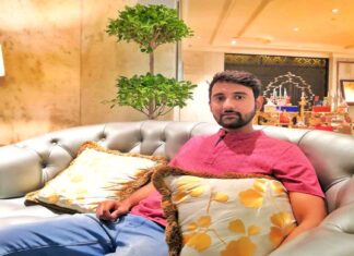 Pardeep Khatri, Tech Blogger biography and unseen truth