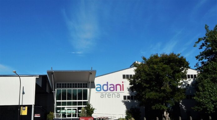 Install Adani One App Get 1000 off Flight Booking